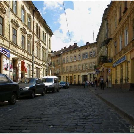 Апартаменти Для Пари В Центральній Частині Львова ภายนอก รูปภาพ
